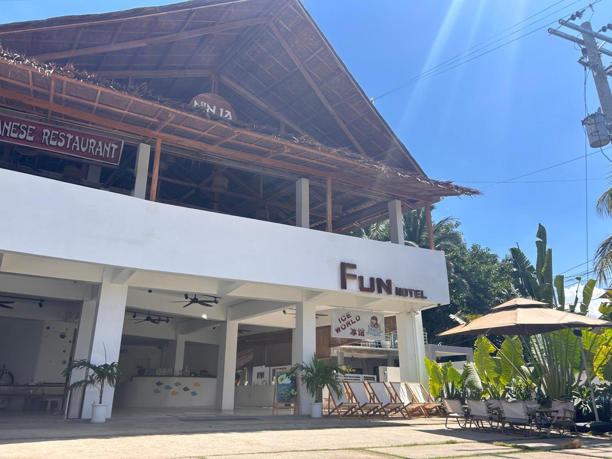 Fun Hotel Panglao Exterior photo