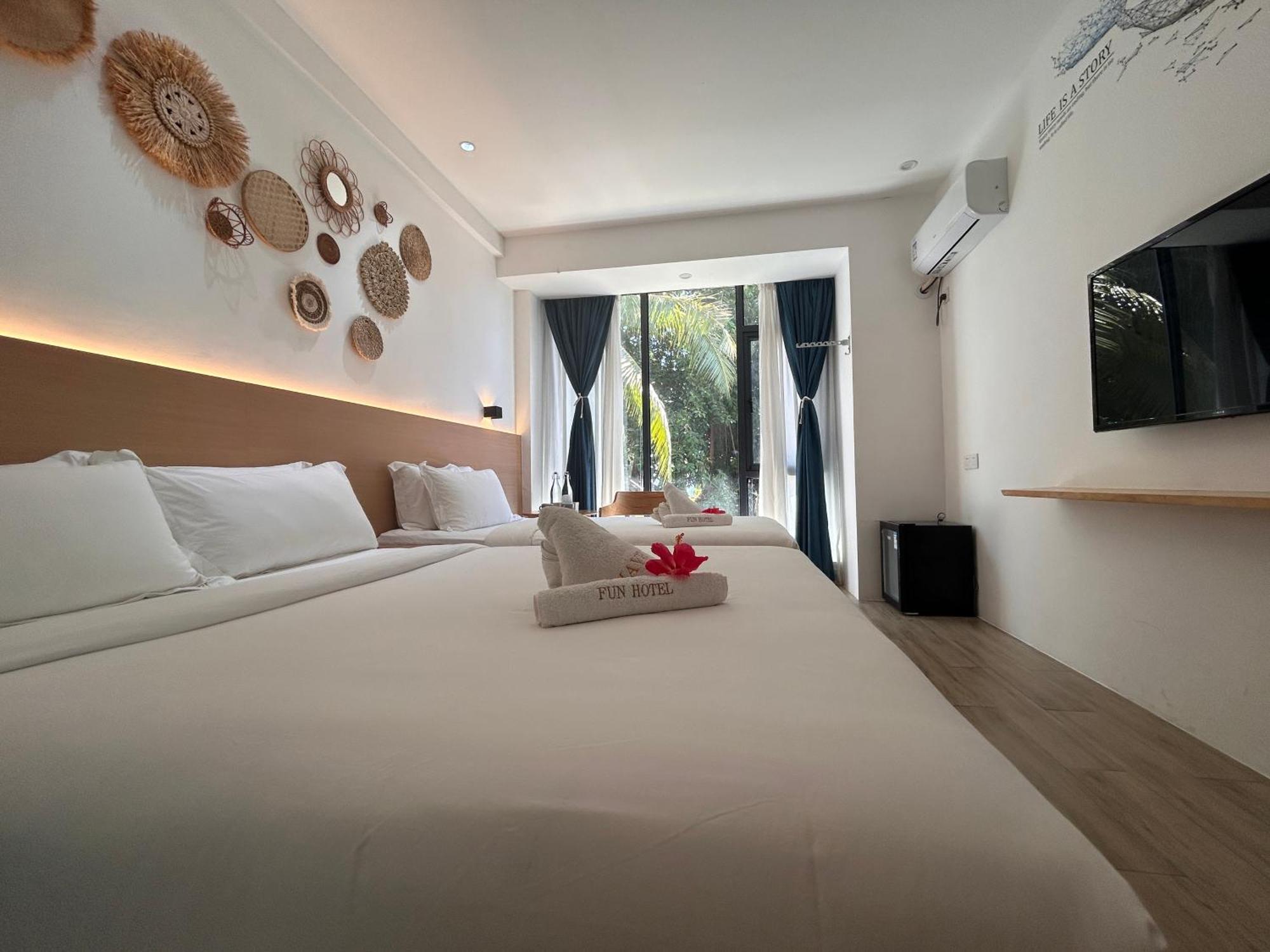 Fun Hotel Panglao Exterior photo