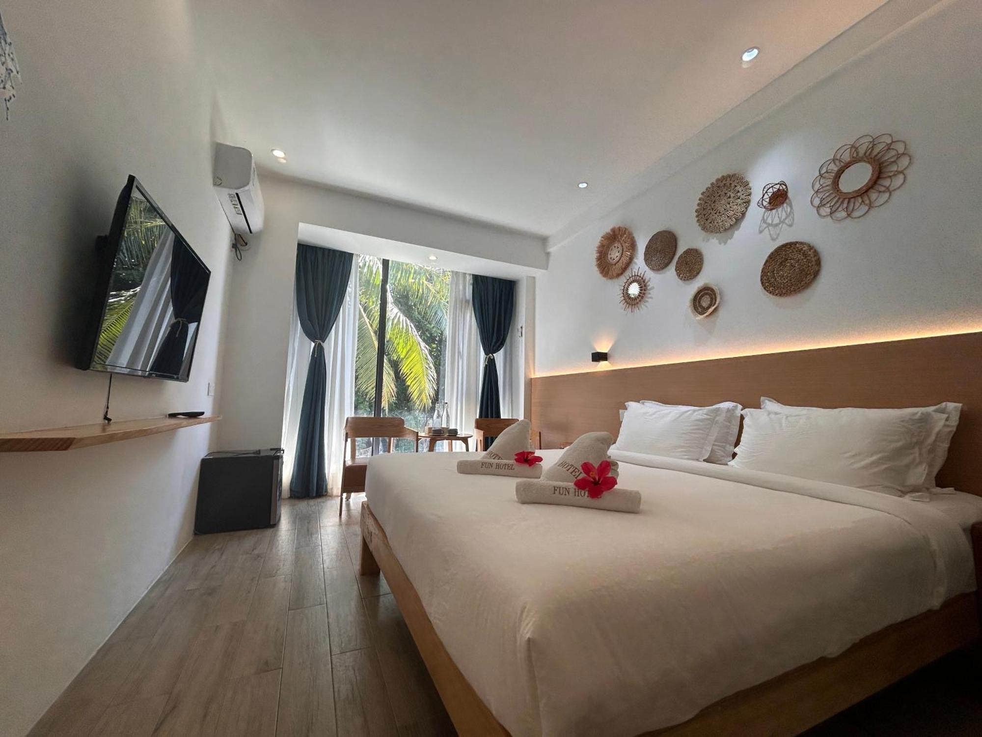 Fun Hotel Panglao Exterior photo