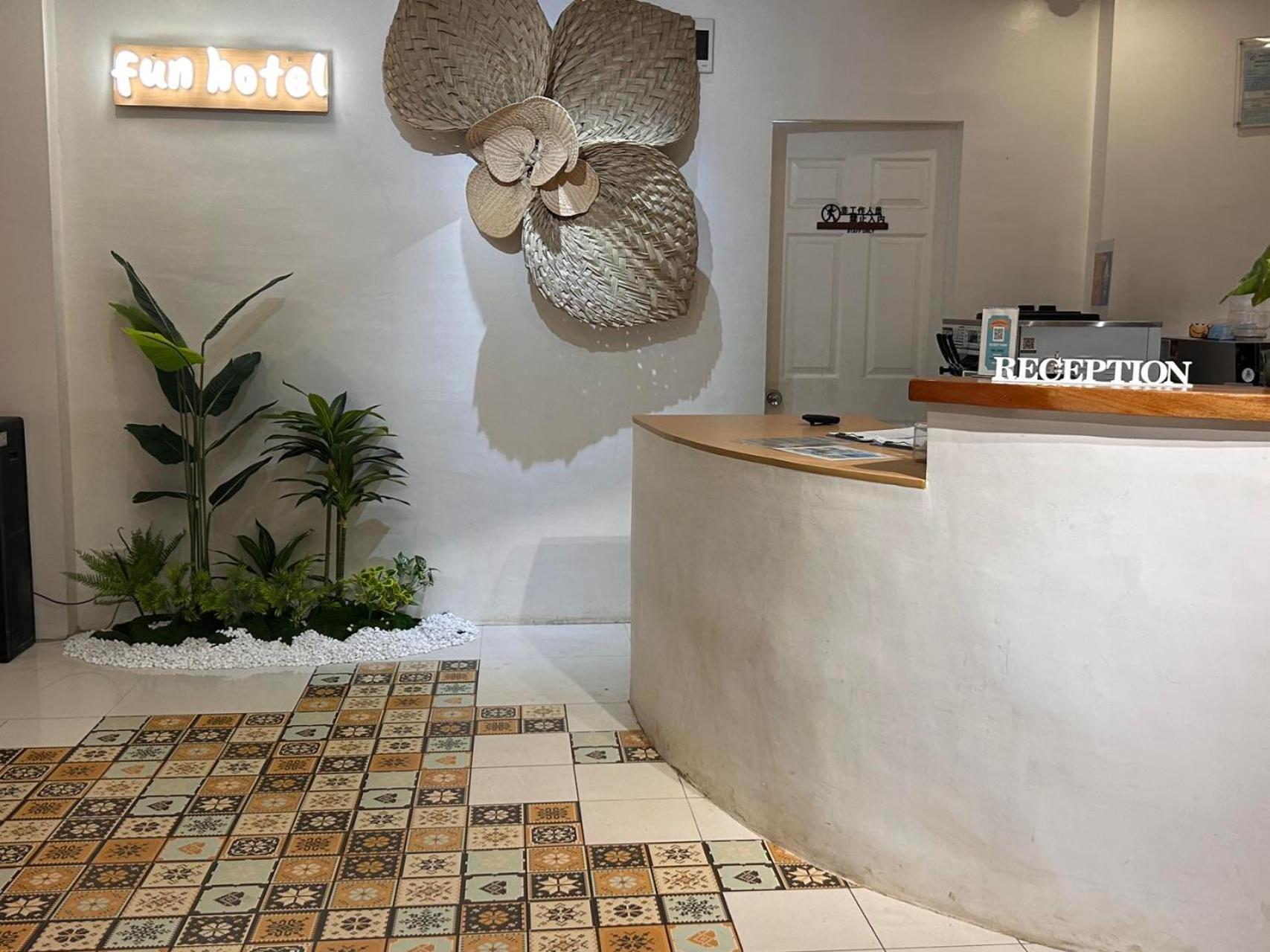 Fun Hotel Panglao Exterior photo